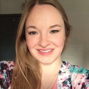 Meet your Posher, Karissa